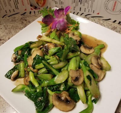 K4. Chinese Broccoli with Sautéed Black Mushroom Image