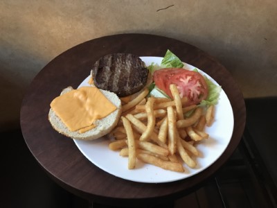 Cheeseburger Deluxe Image