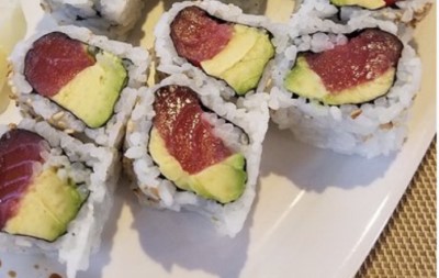 R17. Tuna Avocado Roll Image