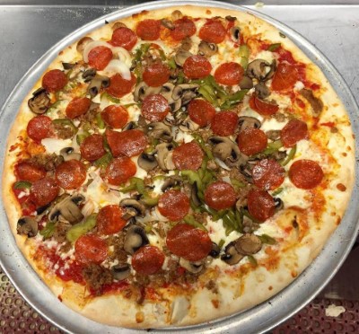 Deluxe Pizza Image