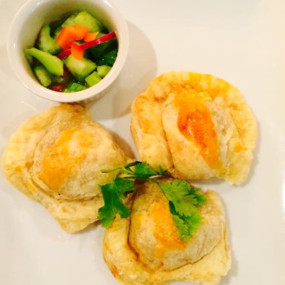 Golden Curry Puff Image