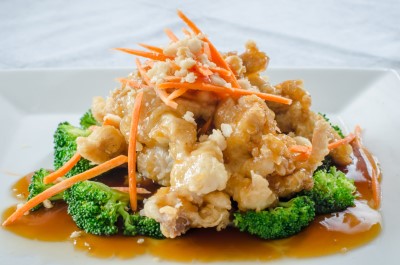 Honey Glazed Chicken with Macadamia Nut Image