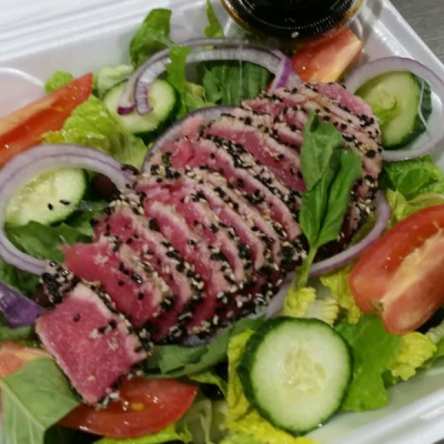 Sea Red Tuna Salad Image
