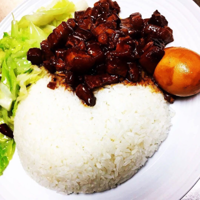P9. Braised Pork on Rice (鹵肉飯) Image