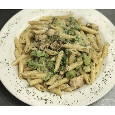 Grilled Chicken, Broccoli, Garlic & Oil Image