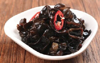 Cold Dishes with Fungus in Sauce 凉拌木耳 Image