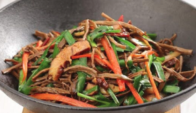 Griddle Cooked Tea Tree Mushrooms 干锅茶树菇 Image