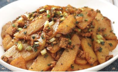 Deep-Fried Potato Chip with Cumin 孜然土豆片 Image