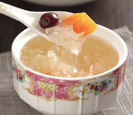 Boiled Papaya with White Fungus Soup 养颜银耳木瓜羹 Image