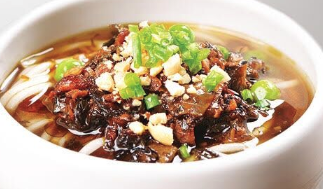 Sichuan Noodles in Peppery Sauce 担担面 Image