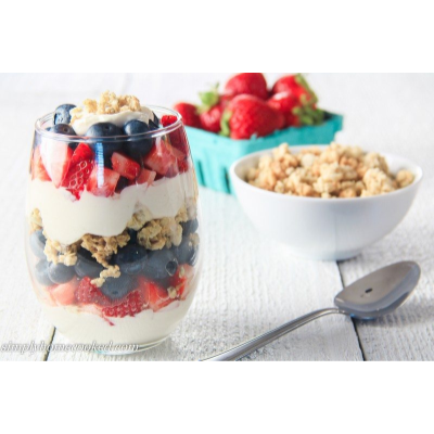 Yogurt Granola parfait Image