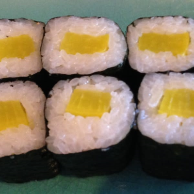 5. Oshinko Maki Veggie Roll (6) Image