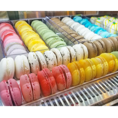 Blueberry White Chocolate Macaron Image
