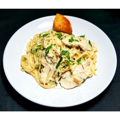 Linguine Chicken Alfredo Image