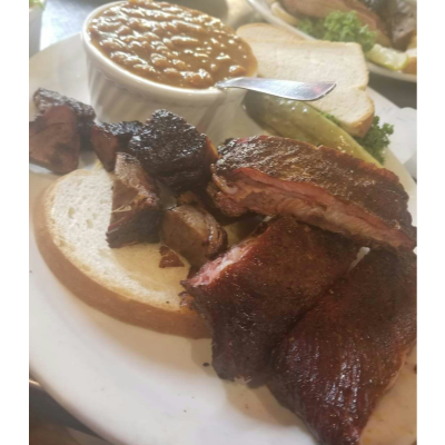 3 Ribs & Meat Dinner Image