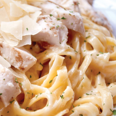 Fettuccine Alfredo Family Dinner Image
