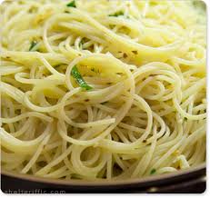 Linguine in Garlic and Oil Image