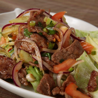 Grilled Beef Salad Image