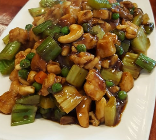 M7. Chicken with Cashew Nut Image
