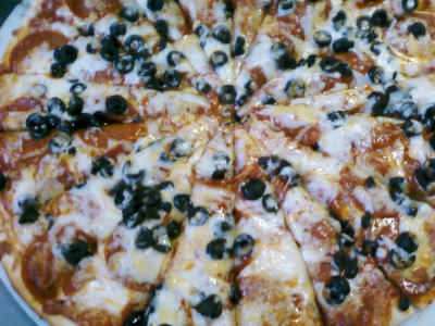 SPECIALTY PIZZA & CALZONES Image