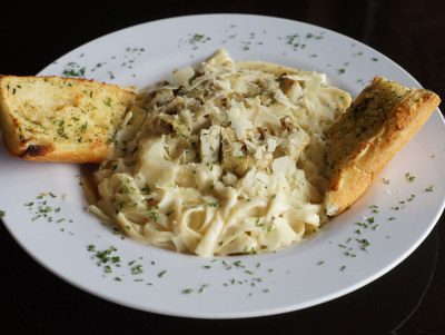Fettuccine Alfredo with Grilled Chicken Image