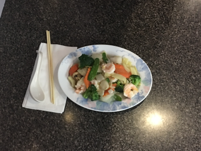 911. Fresh Shrimp with Scallops Image