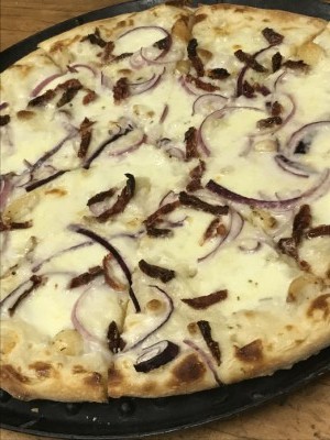 Aglio Ed Aglio Pizza Image