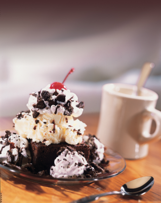 Brownie Blast (1060 cal) Image