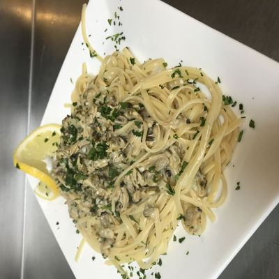 Linguine with Clams Image