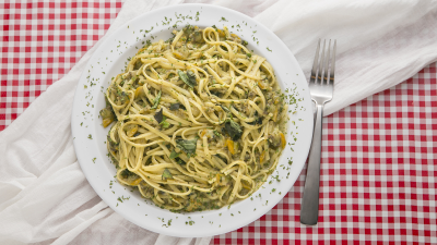 Linguine with White Clam Sauce Image