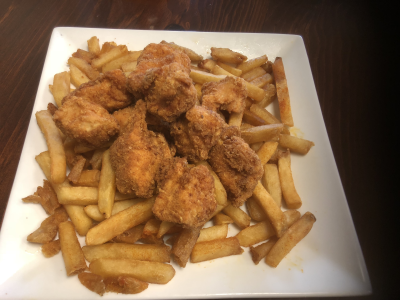 SMALL VILLAGE CAFÉ CHICKEN POPPERS Image
