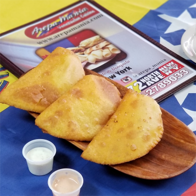 Empanada De Pollo Image
