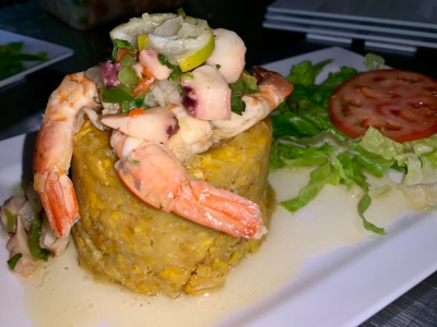 Mofongo relleno (pulpo/camarones) Image