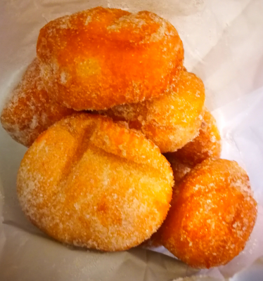 A8-1. Fried Biscuits & Sugar 炸甜甜圈 (10 Pcs) Image