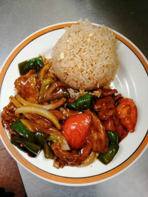 D4. Pepper Steak with Onion & Tomato Image