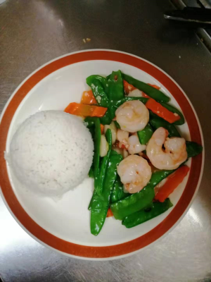 D9. Shrimp with Pea Pods Image