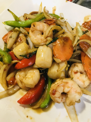 41. Spicy Basil Scallops & Shrimp Image