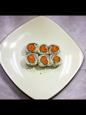 13. Spicy Salmon Roll Image