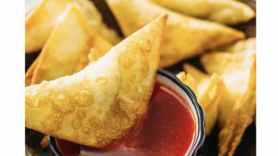 21. Crab Rangoons 炸蟹角 (6 Pieces) Image
