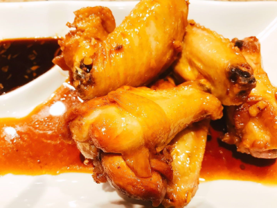7. Honey Chicken Wings 蜜汁鸡翅 (6 Pieces) Image