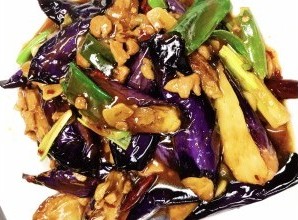 34. Eggplant with Garlic Sauce 鱼香茄子 Image