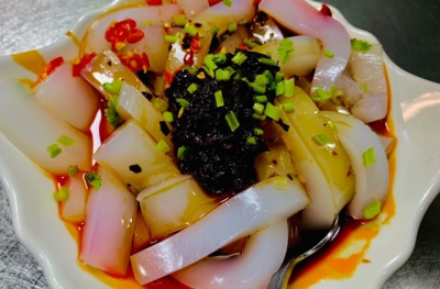 C07. Bean Noodles in Chili Sauce Image