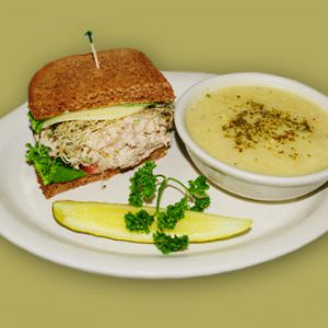 1/2 Tuna Sandwich Image